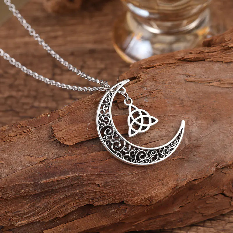 Celtic Knot Crescent Moon Pendant Necklace - Silver Amulet