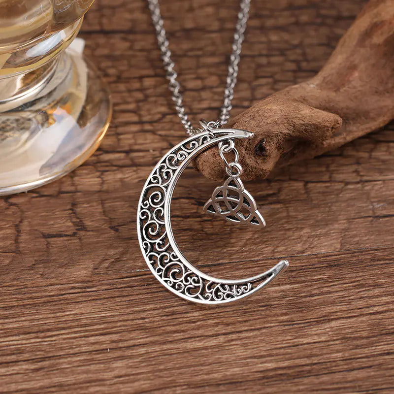 Celtic Knot Crescent Moon Pendant Necklace - Silver Amulet